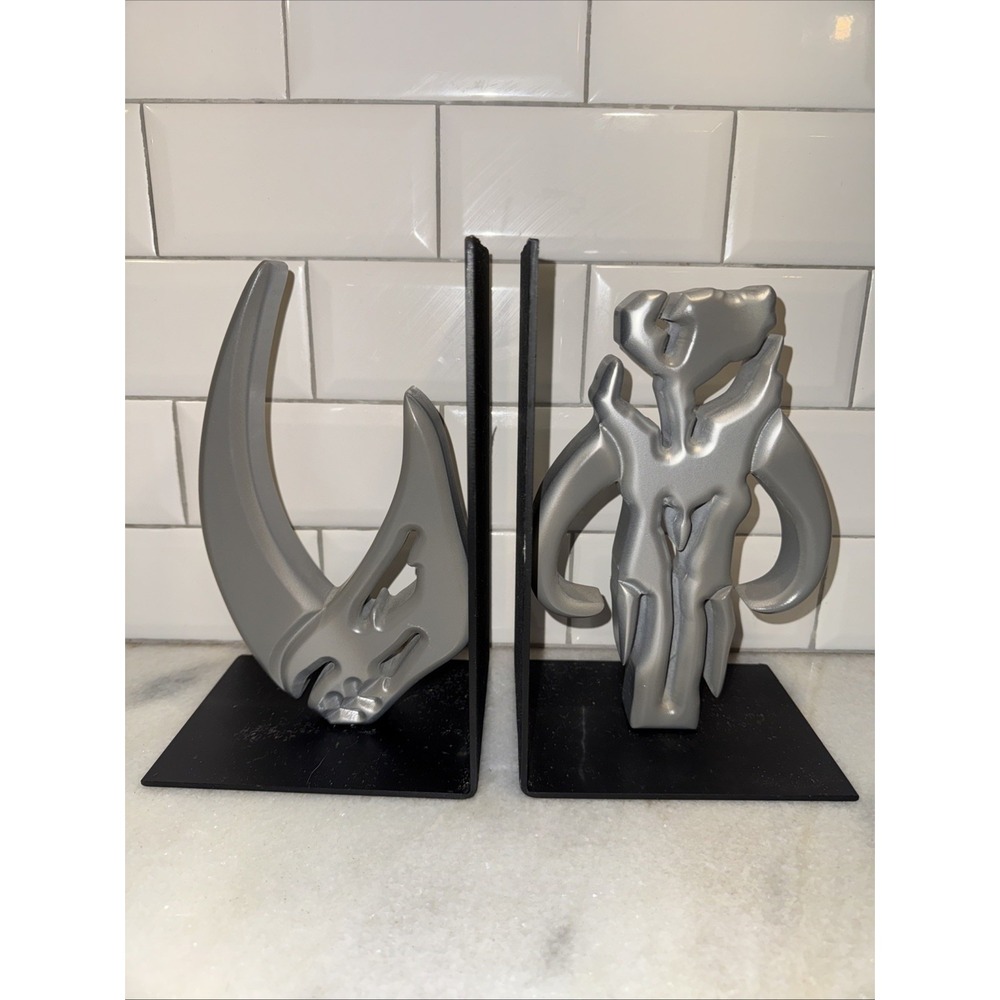 Disney‎ Star Wars The Mandalorian Book Ends Metal Décor 6in x4.7on x9.3in GW995